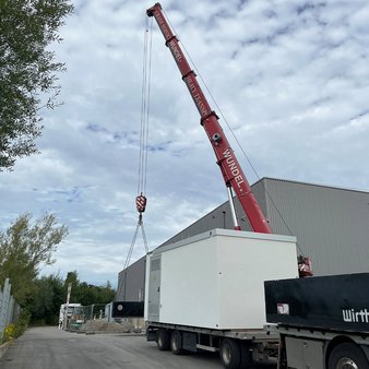 Vorbereitung Montage Trafostation